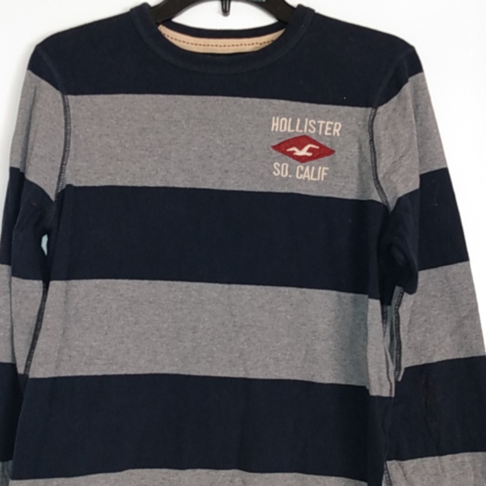 Hollister sweater
